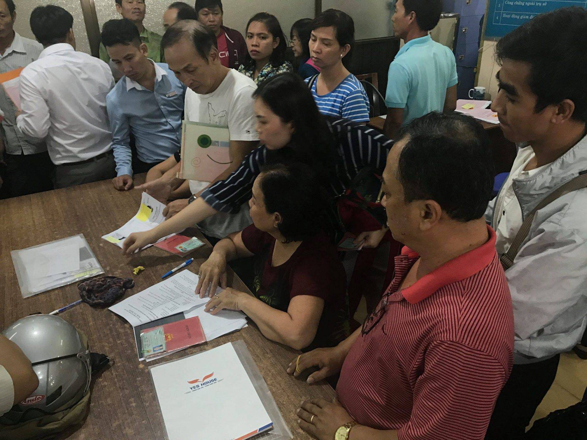 phòng công chứng trân văn châu