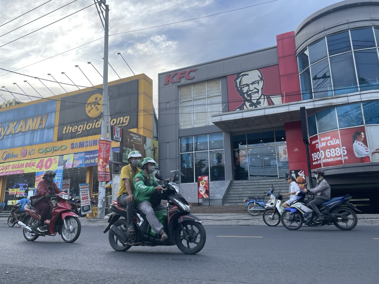 nhà hà huy giáp giá rẻ quận 12