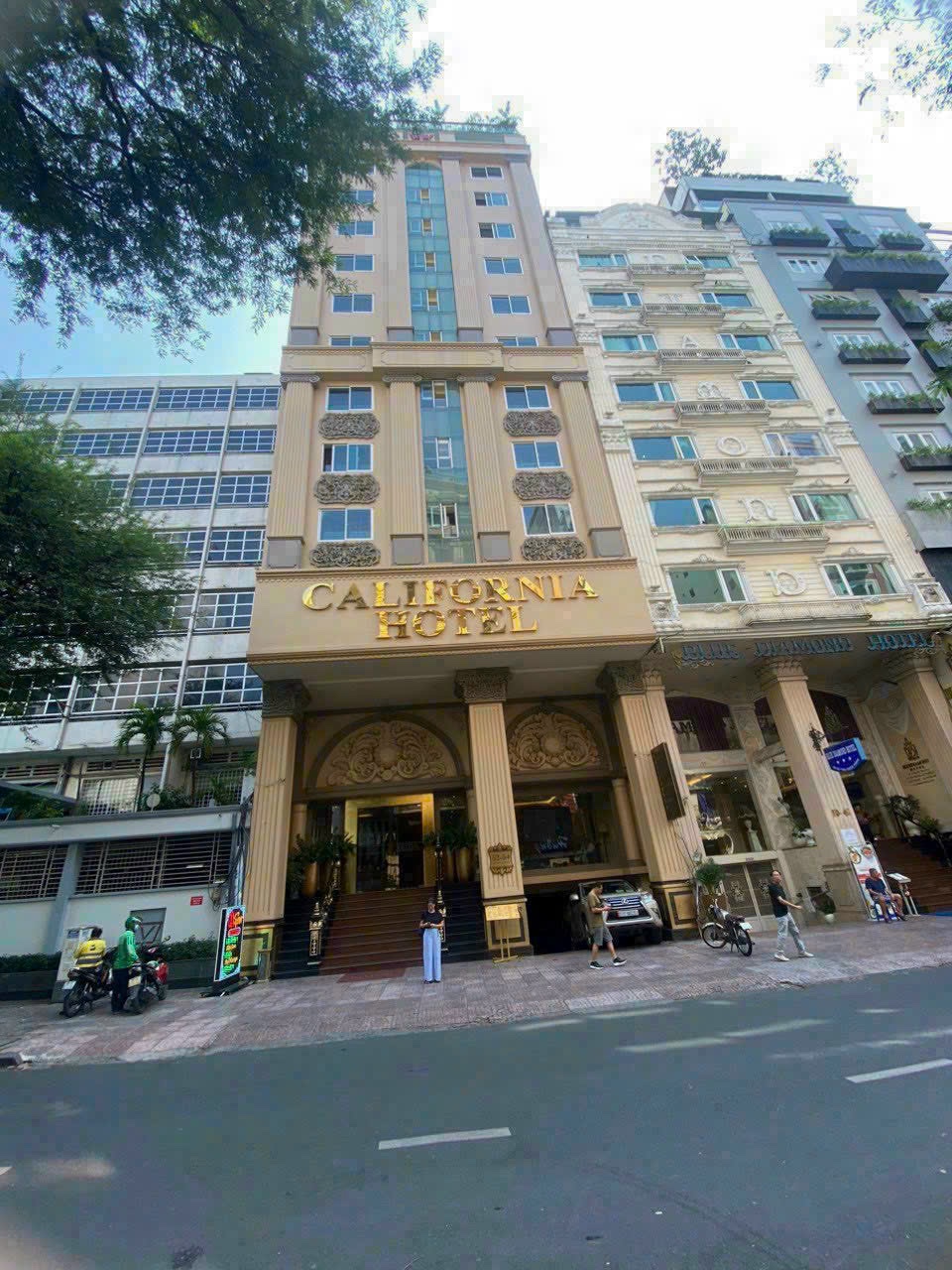 bán nhà mặt tiền thủ khoa huận